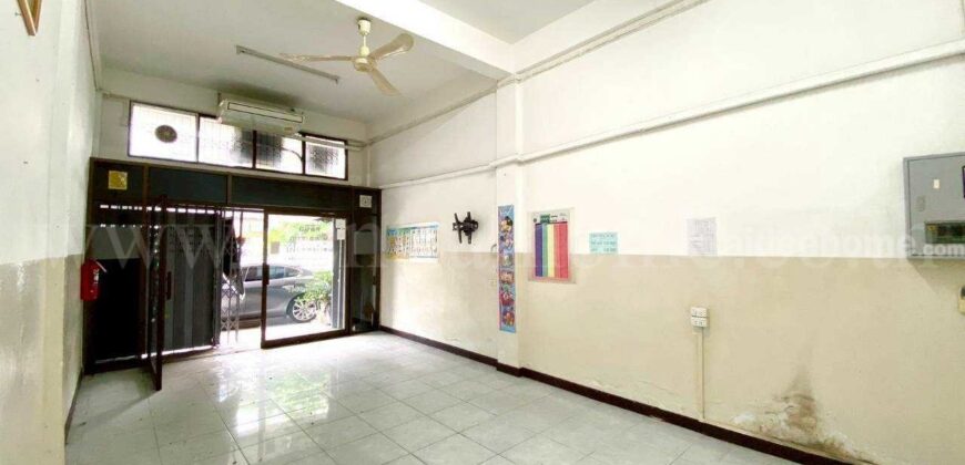 อาคารพาณิชย์ 4 ชั้น ซอยติวานนท์ 38 ใกล้รถไฟฟ้าสายสีชมพู