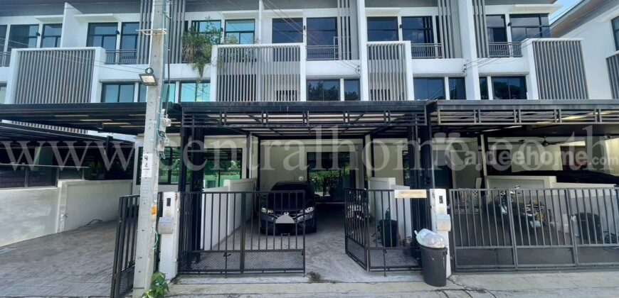 ทาวน์โฮม โคซี่ ลาดพร้าว 64 แยก 2 ใกล้ MRT สุทธิสาร