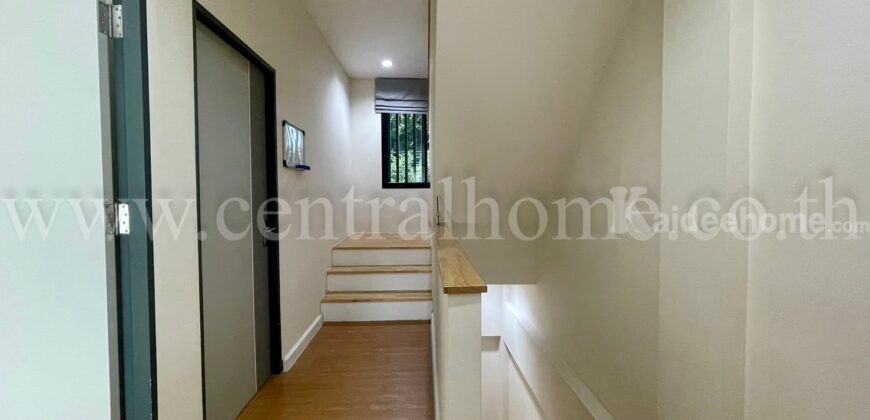 ทาวน์โฮม โคซี่ ลาดพร้าว 64 แยก 2 ใกล้ MRT สุทธิสาร