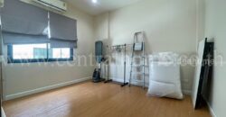 ทาวน์โฮม โคซี่ ลาดพร้าว 64 แยก 2 ใกล้ MRT สุทธิสาร