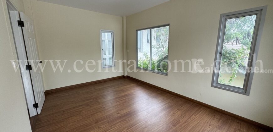 บ้านเดี่ยว 50 ตร.วา ซอยสุคนธสวัสดิ์ 20 ลาดพร้าว บัานไม่เคยเข้าอยู่