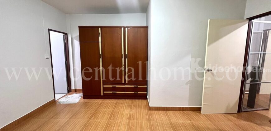 ทาวน์เฮ้าส์ นิรันดร์ วิลล่า สุขุมวิท 93 (พึ่งมี 50) รีโนเวทใหม่