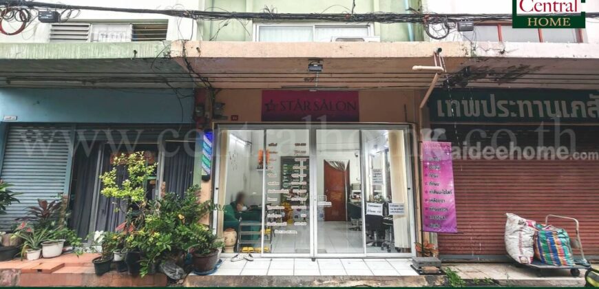 อาคารพาณิชย์ 3 ชั้นครึ่ง ติดรถไฟฟ้า MRT สถานีลาดพร้าว 101