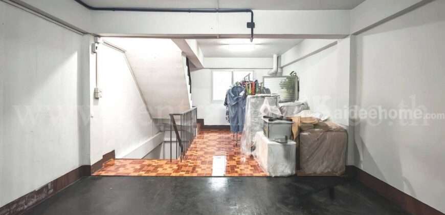 อาคารพาณิชย์ 3 ชั้นครึ่ง ติดรถไฟฟ้า MRT สถานีลาดพร้าว 101