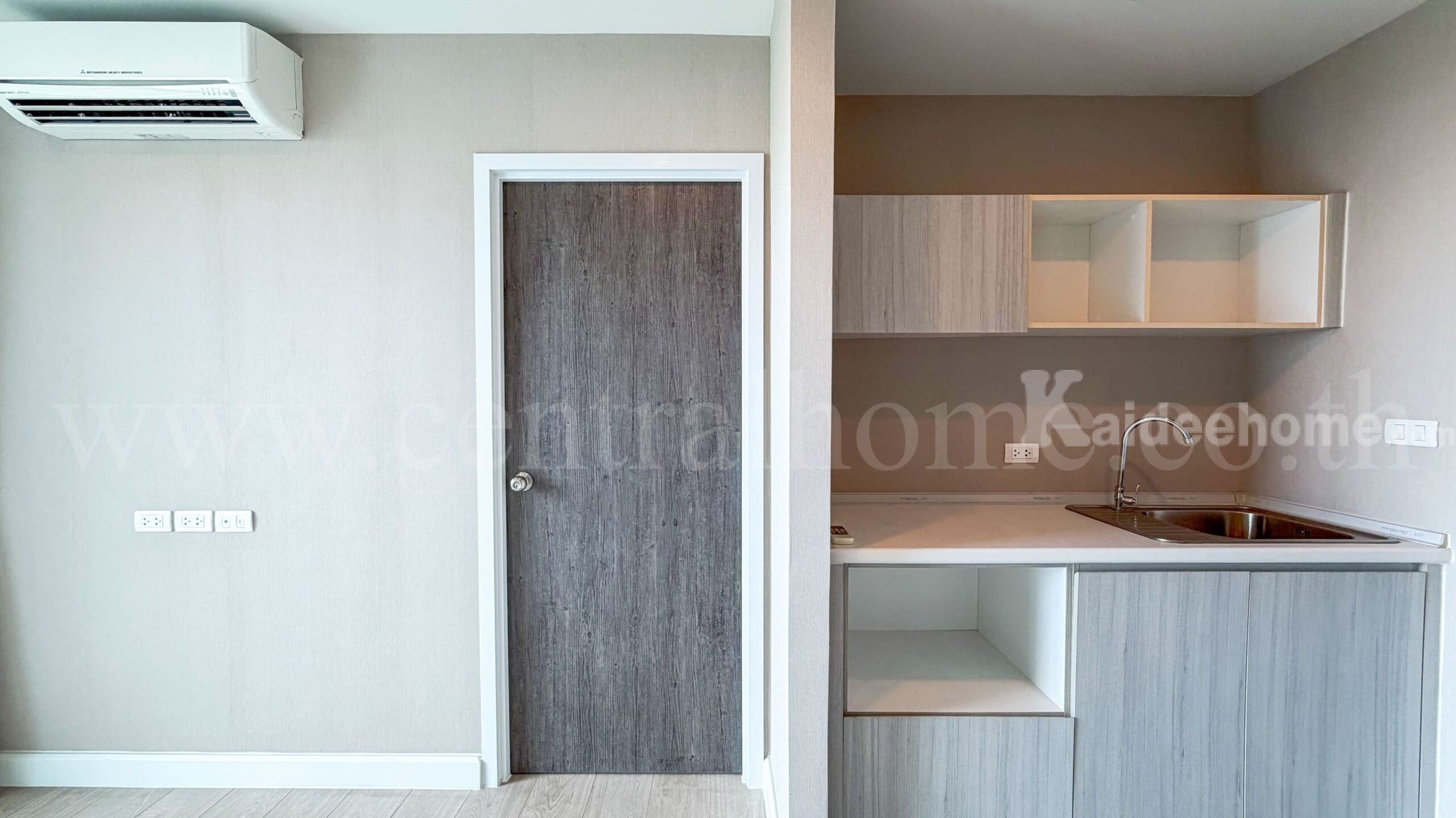 คอนโด Luxury เมโทร ลักซ์ ริเวอร์ฟร้อนท์ รัตนาธิเบศร์ ต่ำกว่าราคาประเมิน