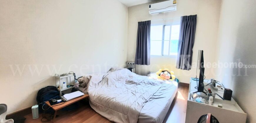 ทาวน์โฮม โกลเด้น อเวนิว แจ้งวัฒนะ – ติวานนท์ ซอยวัดกู้ โซล่าเซลล์ทั้งหลัง ทาวน์โฮม โกลเด้น อเวนิว แจ้งวัฒนะ – ติวานนท์ ซอยวัดกู้ โซล่าเซลล์ทั้งหลัง