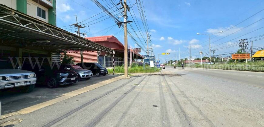 อาคารพาณิชย์ 4 ชั้น 3 คูหา ลาดหลุมแก้ว ติดถนน ปทุมธานี – บางเลน 