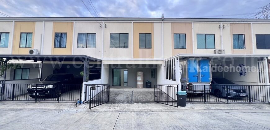 ทาวน์เฮ้าส์ เดอะคอนเนค 55 กรุงเทพ – ปทุมธานี 2 บ้านสวย พร้อมอยู่