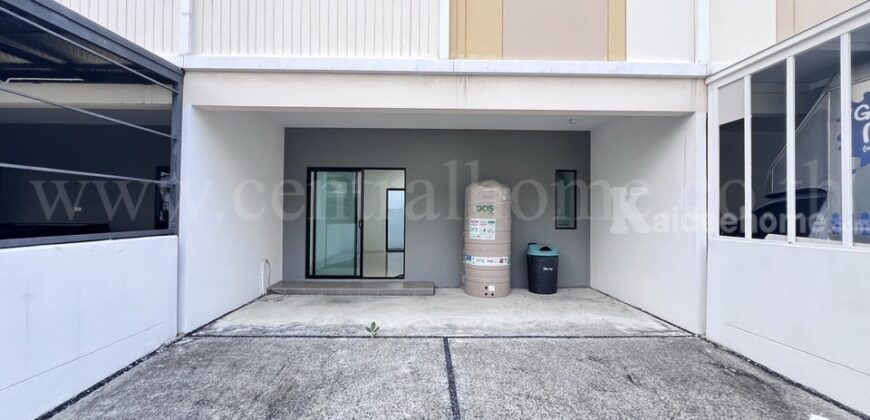 ทาวน์เฮ้าส์ เดอะคอนเนค 55 กรุงเทพ – ปทุมธานี 2 บ้านสวย พร้อมอยู่