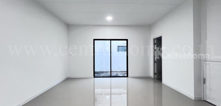 ทาวน์เฮ้าส์ เดอะคอนเนค 55 กรุงเทพ – ปทุมธานี 2 บ้านสวย พร้อมอยู่