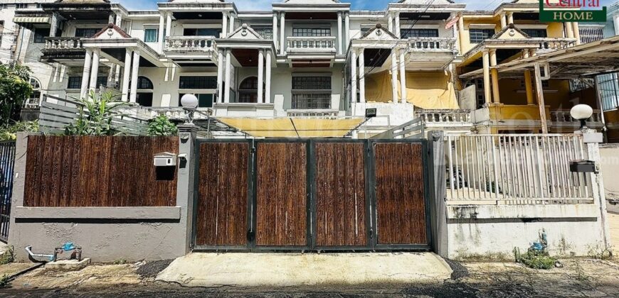 ทาวน์โฮม 3 ชั้น 45 ตร.วา ซอยรามคำแหง 65 (ลาดพร้าว 122 มหาดไทย) พร้อมอยู่