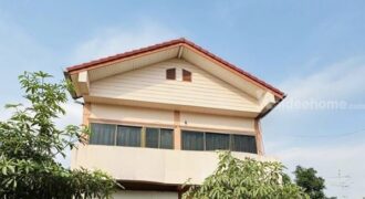 ขายบ้านพร้อมที่ดิน ในตัวเมืองพิษณุโลก 2 ชั้น มีดาดฟ้า เนื้อที่ 42 ตร.ว. แถมฟรีเฟอร์นิเจอร์ พร้อมเข้าอยู่ โทร 081-9629980