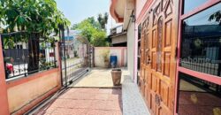 ขายบ้านพร้อมที่ดิน ในตัวเมืองพิษณุโลก 2 ชั้น มีดาดฟ้า เนื้อที่ 42 ตร.ว. แถมฟรีเฟอร์นิเจอร์ พร้อมเข้าอยู่ โทร 081-9629980 ขายบ้านพร้อมที่ดิน ในตัวเมืองพิษณุโลก 2 ชั้น มีดาดฟ้า เนื้อที่ 42 ตร.ว. แถมฟรีเฟอร์นิเจอร์ พร้อมเข้าอยู่ โทร 081-9629980