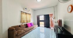 ขายบ้านพร้อมที่ดิน ในตัวเมืองพิษณุโลก 2 ชั้น มีดาดฟ้า เนื้อที่ 42 ตร.ว. แถมฟรีเฟอร์นิเจอร์ พร้อมเข้าอยู่ โทร 081-9629980 ขายบ้านพร้อมที่ดิน ในตัวเมืองพิษณุโลก 2 ชั้น มีดาดฟ้า เนื้อที่ 42 ตร.ว. แถมฟรีเฟอร์นิเจอร์ พร้อมเข้าอยู่ โทร 081-9629980