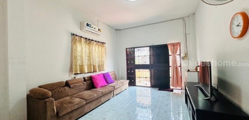 ขายบ้านพร้อมที่ดิน ในตัวเมืองพิษณุโลก 2 ชั้น มีดาดฟ้า เนื้อที่ 42 ตร.ว. แถมฟรีเฟอร์นิเจอร์ พร้อมเข้าอยู่ โทร 081-9629980 ขายบ้านพร้อมที่ดิน ในตัวเมืองพิษณุโลก 2 ชั้น มีดาดฟ้า เนื้อที่ 42 ตร.ว. แถมฟรีเฟอร์นิเจอร์ พร้อมเข้าอยู่ โทร 081-9629980