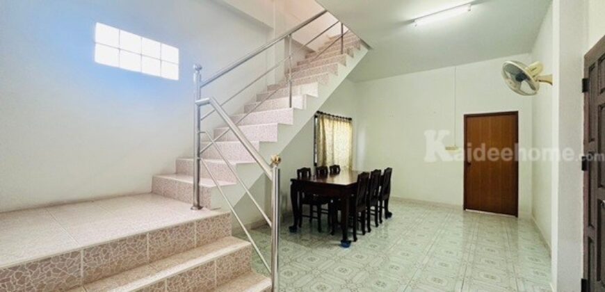 ขายบ้านพร้อมที่ดิน ในตัวเมืองพิษณุโลก 2 ชั้น มีดาดฟ้า เนื้อที่ 42 ตร.ว. แถมฟรีเฟอร์นิเจอร์ พร้อมเข้าอยู่ โทร 081-9629980 ขายบ้านพร้อมที่ดิน ในตัวเมืองพิษณุโลก 2 ชั้น มีดาดฟ้า เนื้อที่ 42 ตร.ว. แถมฟรีเฟอร์นิเจอร์ พร้อมเข้าอยู่ โทร 081-9629980