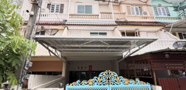 ให้เช่าทาวเฮ้าส์ 3 ชั้น หมู่บ้าน สินทวีแกรนด์วิลเลจน์ รีโนเวท บ้านพร้อมอยู่ บ้านเปล่า โทร 081-821-8151