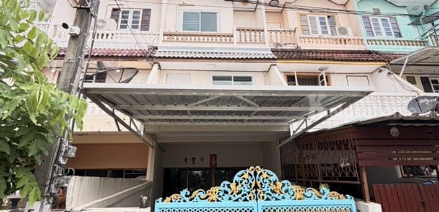 ให้เช่าทาวเฮ้าส์ 3 ชั้น หมู่บ้าน สินทวีแกรนด์วิลเลจน์ รีโนเวท บ้านพร้อมอยู่ บ้านเปล่า โทร 081-821-8151