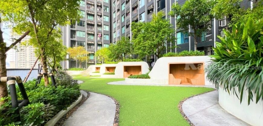 ขาย!! คอนโด ไลฟ์ อโศก-พระราม 9 ( 63.09 ตร.ม. ชั้น 34 ตึก A ) มักกะสัน ราชเทวี ใกล้ MRT พระราม 9 เพียง 300 เมตรจากคอนโด เดินทางไปทั้งย่านอโศก พระราม 9 และรัชดาภิเษกได้สะดวก : Life Asoke-Rama 9