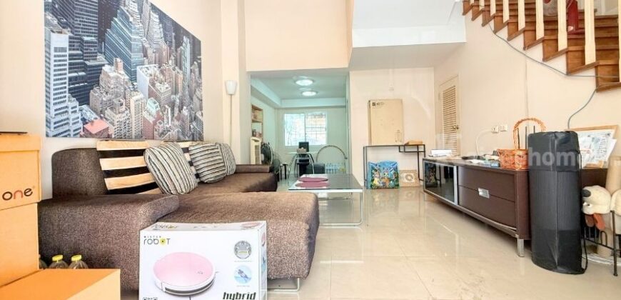 ขาย!! ทาวน์โฮม 3 ชั้น ปริญลักษณ์ เอกชัย-บางบอน (ขนาด 22 ตร.ว.) ซ.เอกชัย 87/1 บางบอน กรุงเทพมหานคร : Prinyaluck Ekachai-Bangbon