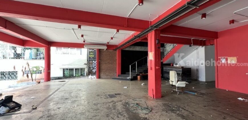 รหัสC6940 ให้เช่าอาคารสแตนด์อโลน 2.5 ชั้น ที่จอดรถจอดได้หลายคัน ย่านห้วยขวาง ดินแดง เหมาะทำออฟิศ และกิจการอื่น