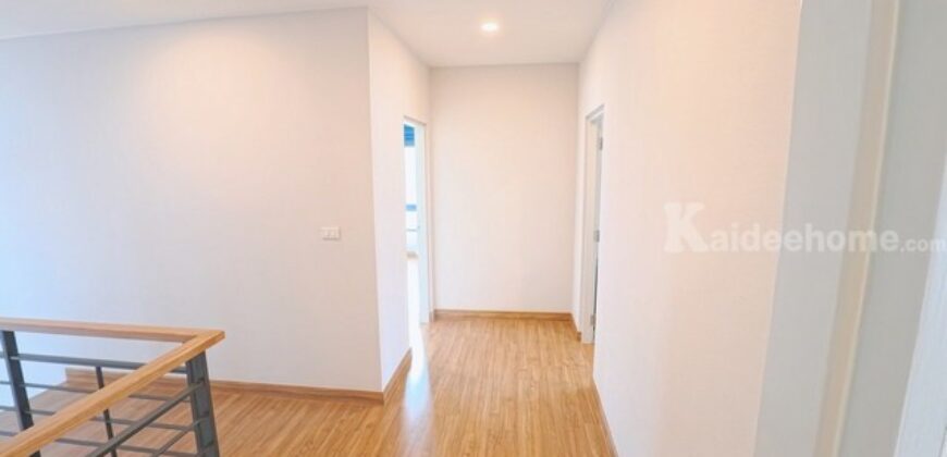 รหัสC6949 ให้เช่าบ้านเดี่ยว 2 ชั้น หมู่บ้าน CENTRO Vibhavadi ใกล้นานาชาติฮาร์โรว์ ดอนเมือง