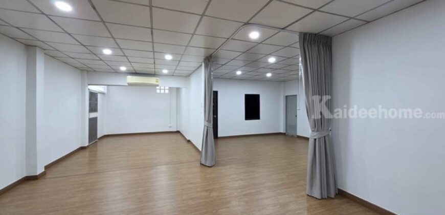 รหัสC6952 ให้เช่าบ้านเดี่ยว 2ชั้น หมู่บ้านระเบียงทอง ถนนนาคนิวาส ลาดพร้าว