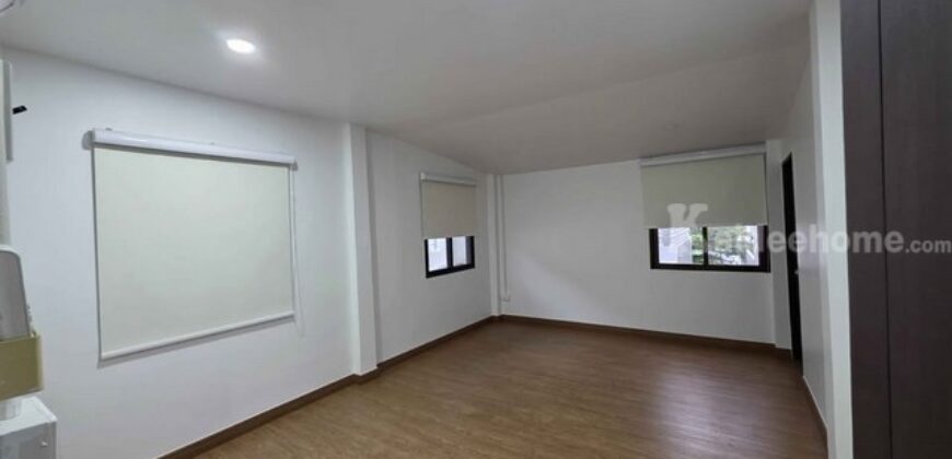 รหัสC6952 ให้เช่าบ้านเดี่ยว 2ชั้น หมู่บ้านระเบียงทอง ถนนนาคนิวาส ลาดพร้าว