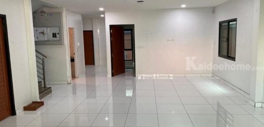 รหัสC6958 ให้เช่าบ้านเดี่ยว 3 ชั้น พระราม2 เอกชัย ถนนบางขุนเทียน บางบอน