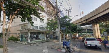 รหัสC6969 ขายที่ดิน 2ไร่กว่า พร้อมอาคารพาณิชย์ ตึกแถว 36 คูหา ริมถนนอรุณอัมรินทร์ เหมาะซื้อลงทุน