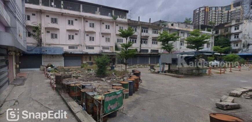 รหัสC6969 ขายที่ดิน 2ไร่กว่า พร้อมอาคารพาณิชย์ ตึกแถว 36 คูหา ริมถนนอรุณอัมรินทร์ เหมาะซื้อลงทุน