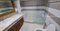 ให้เช่าคอนโดวิวสวยเห็นทะเลและสนามกอล์ฟ ปัญญารีสอร์ทคอนโดมิเนียม (Panya Resort Condominium) อาคารซี ชั้น 15 ห้องใหญ่ 2ห้องนอน ติดถนนสุขุมวิท ต.บางพระ อ.ศรีราชา จ.ชลบุรี