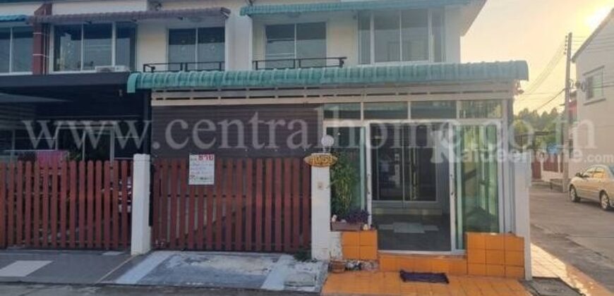 ทาวน์เฮ้าส์ เบลนด์ 789 เกาะจันทร์ – ชลบุรี หลังมุม ราคาถูกที่สุดในโครงการ