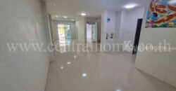 ทาวน์เฮ้าส์ เบลนด์ 789 เกาะจันทร์ – ชลบุรี หลังมุม ราคาถูกที่สุดในโครงการ