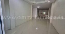 ทาวน์เฮ้าส์ เบลนด์ 789 เกาะจันทร์ – ชลบุรี หลังมุม ราคาถูกที่สุดในโครงการ