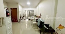 ทาวน์เฮ้าส์ ชั้นเดียว บ้านกลางเมือง พีพี 8 เมืองสุพรรณบุรี หลังมุม