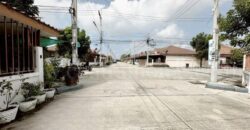 ทาวน์เฮ้าส์ ชั้นเดียว บ้านกลางเมือง พีพี 8 เมืองสุพรรณบุรี หลังมุม