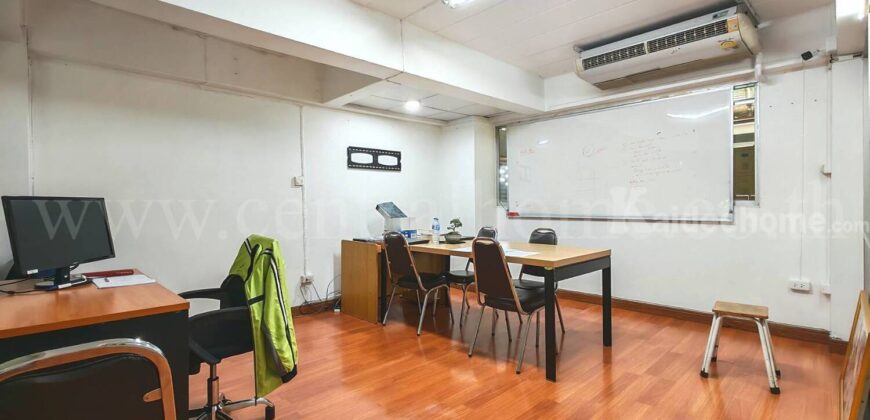 อาคารพาณิชย์ 4 ชั้นครึ่ง 2 คูหา ถนนพหลโยธิน (รังสิต – นวนคร) ใกล้ตลาดไท ถูกมาก