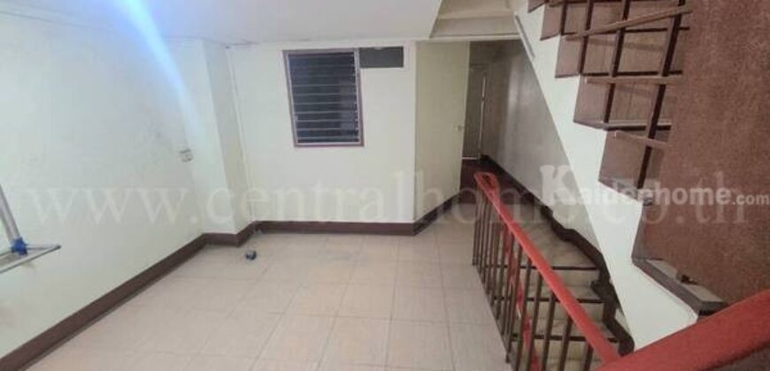 อาคารพาณิชย์ 4 ชั้น ซอยเพชรเกษม 93 ใกล้ตลาดอ้อมน้อย