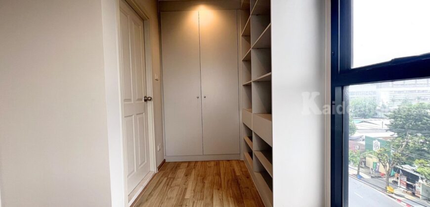 ขายด่วน! ห้องมุม นีเวร่า เอกมัย-รามอินทรา 49.11 ตร.ม. 2 ห้องนอน