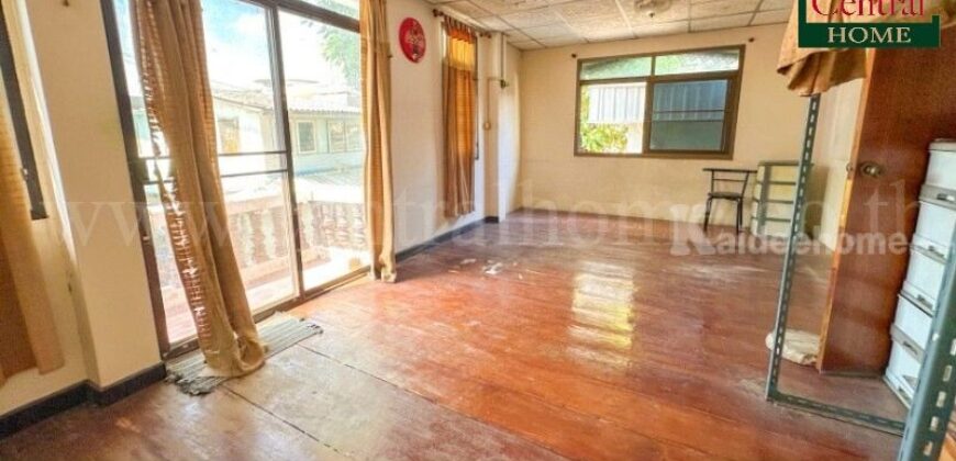 บ้านเดี่ยว 3 ชั้น สร้างเอง ถนนอรุณอมรินทร์ – บางกอกน้อย ใกล้ รพ.ศิริราช ขายถูกกว่าราคาประเมิน