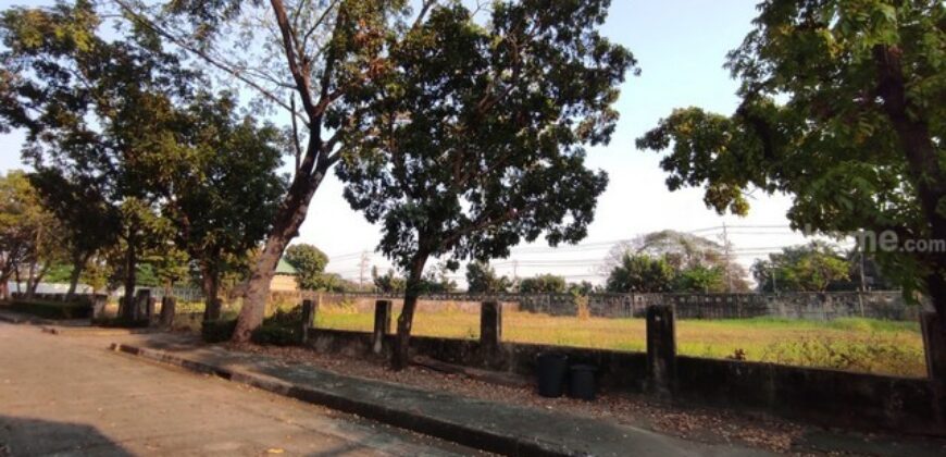 – ประกาศขาย ที่ดิน ที่ดินหมู่บ้านเปล่า รามอินทรา ม.ปัญญาอินทราเฟส 9 30780000 บาท. 1 Rai 1 งาน 13 ตร.วา ไม่ไกลจาก Fashion Island, สนามกอล์ฟปัญญาอินทรา เดินทางง่าย