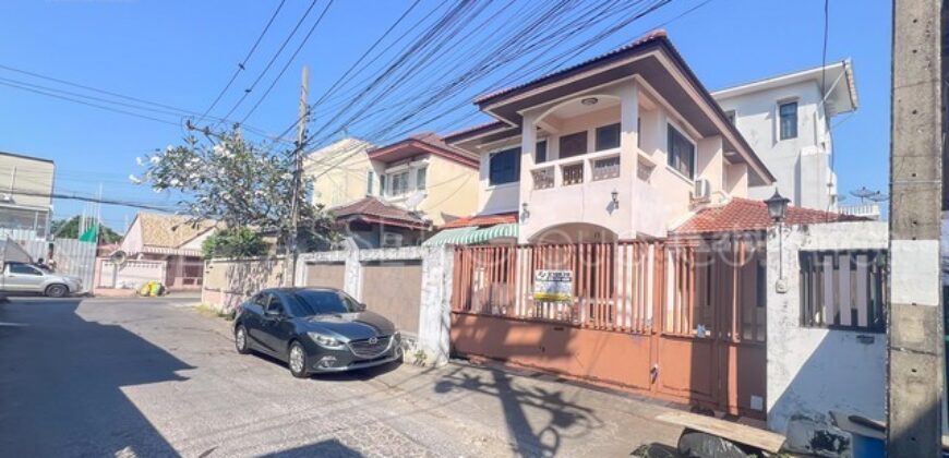 ขาย บ้านเดี่ยว ซอย นาคนิวาส 21 ถนน ลาดพร้าว 71 ราคาถูก