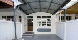 ทาวน์เฮ้าส์ ซอย นาคนิวาส 37 แยก 1-8 ถนน ลาดพร้าว 71 ขายถูก