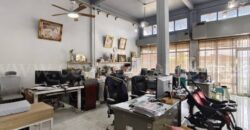 อาคารพาณิชย์ 3 ชั้นครึ่ง 3 คูหา ติดถนนเพชรเกษม ทำเลดี ราคาถูก