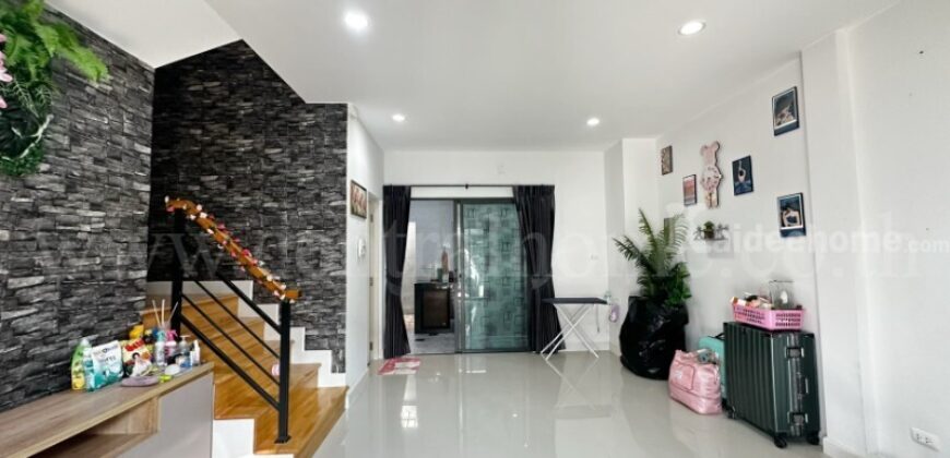 ทาวน์โฮม เวิร์ฟ ติวานนท์ – รังสิต พร้อมอยู่ ราคาถูก