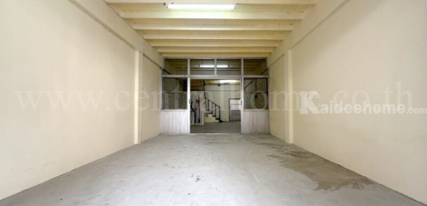 ทาวน์เฮ้าส์ 3 ชั้น ซอย กรุงเทพ – นนทบุรี 23 (จันทร์เกษม) ราคาถูกมาก