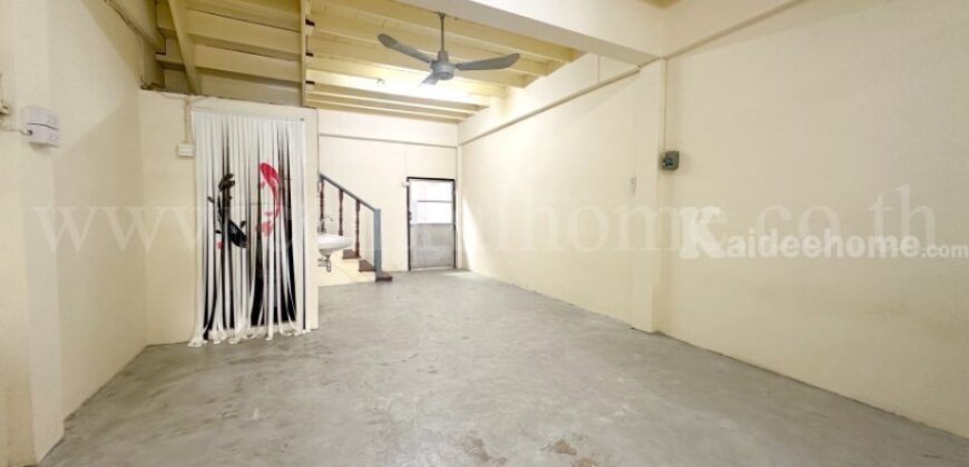 ทาวน์เฮ้าส์ 3 ชั้น ซอย กรุงเทพ – นนทบุรี 23 (จันทร์เกษม) ราคาถูกมาก