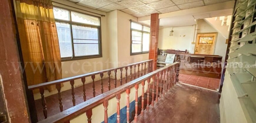 บ้านเดี่ยว 3 ชั้น สร้างเอง ถนนอรุณอมรินทร์ – บางกอกน้อย ใกล้ รพ.ศิริราช ขายถูกกว่าราคาประเมิน