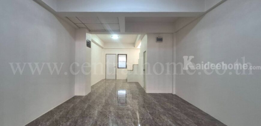 ทาวน์โฮม ฉัตรไพลิน ลาดหลุมแก้ว รีโนเวท พร้อมอยู่ ราคาถูก